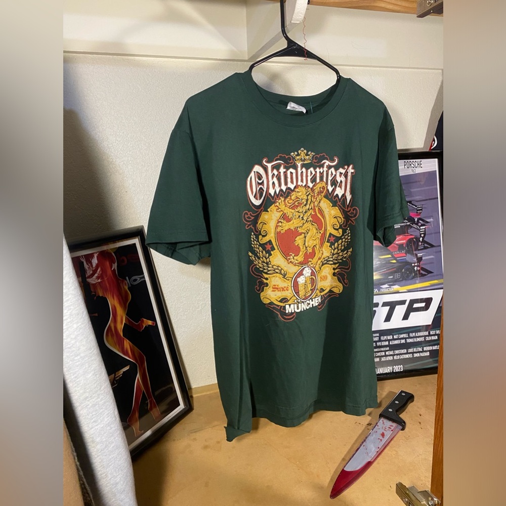 Vintage  Oktoberfest beer tee